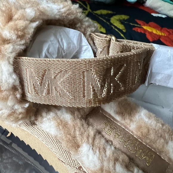 Michael Kors Juniper Slipper Slide - Picture 6 of 6